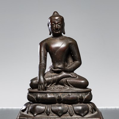 Lot 9 - BUDDHA BRONZE INDIA NALANDA 8TH CENTURY OR POSSIBLY LATER