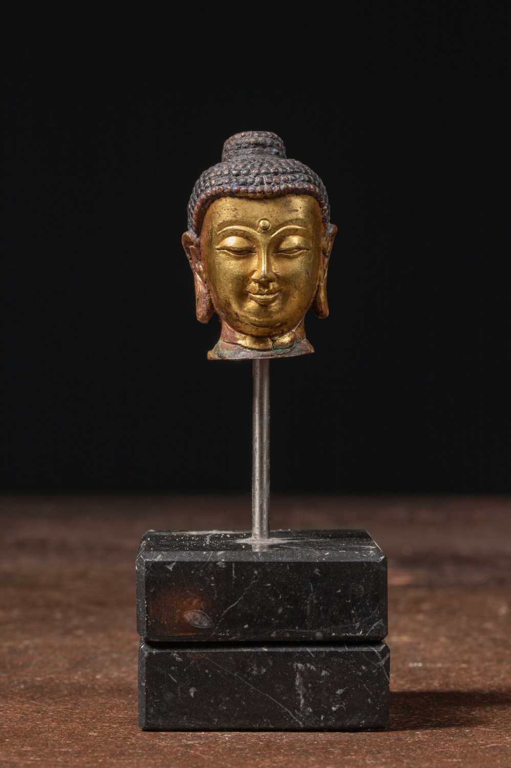 Lot 1 - HEAD OF A BUDDHA