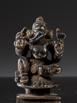 Lot 131 - GANESHA
