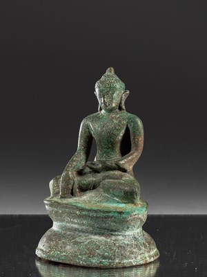 Lot 50 - SEATED BUDDHA