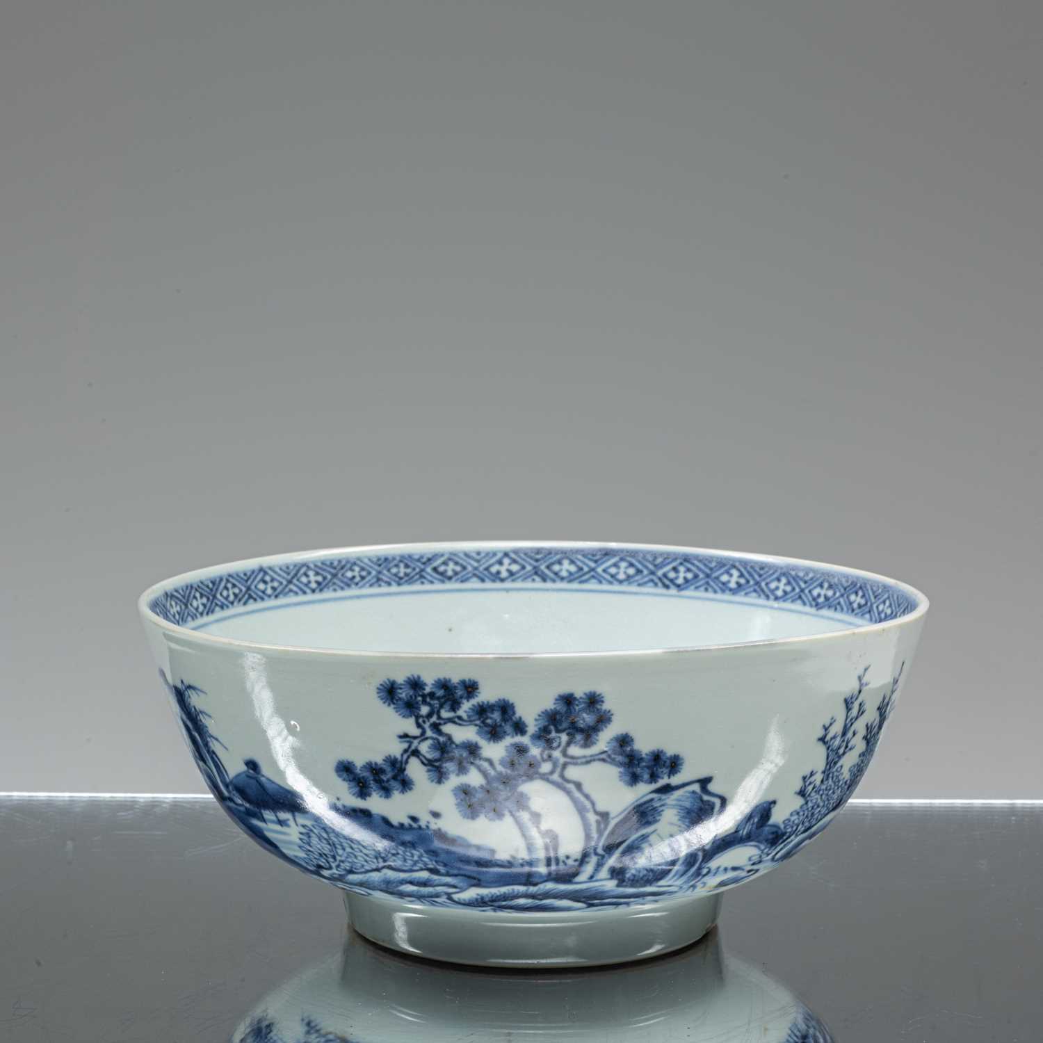 Lot 88 - (R) BLUE AND WHITE PORCELAIN CHINA QIANLONG PERIODE
