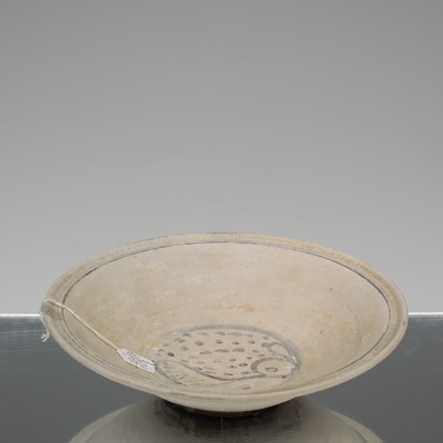 Lot 52 - (R) ANTIQUE SOUTHEAST ASIAN CERAMIC FISH BOWL THAILAND SUKOTHAI PERIOD