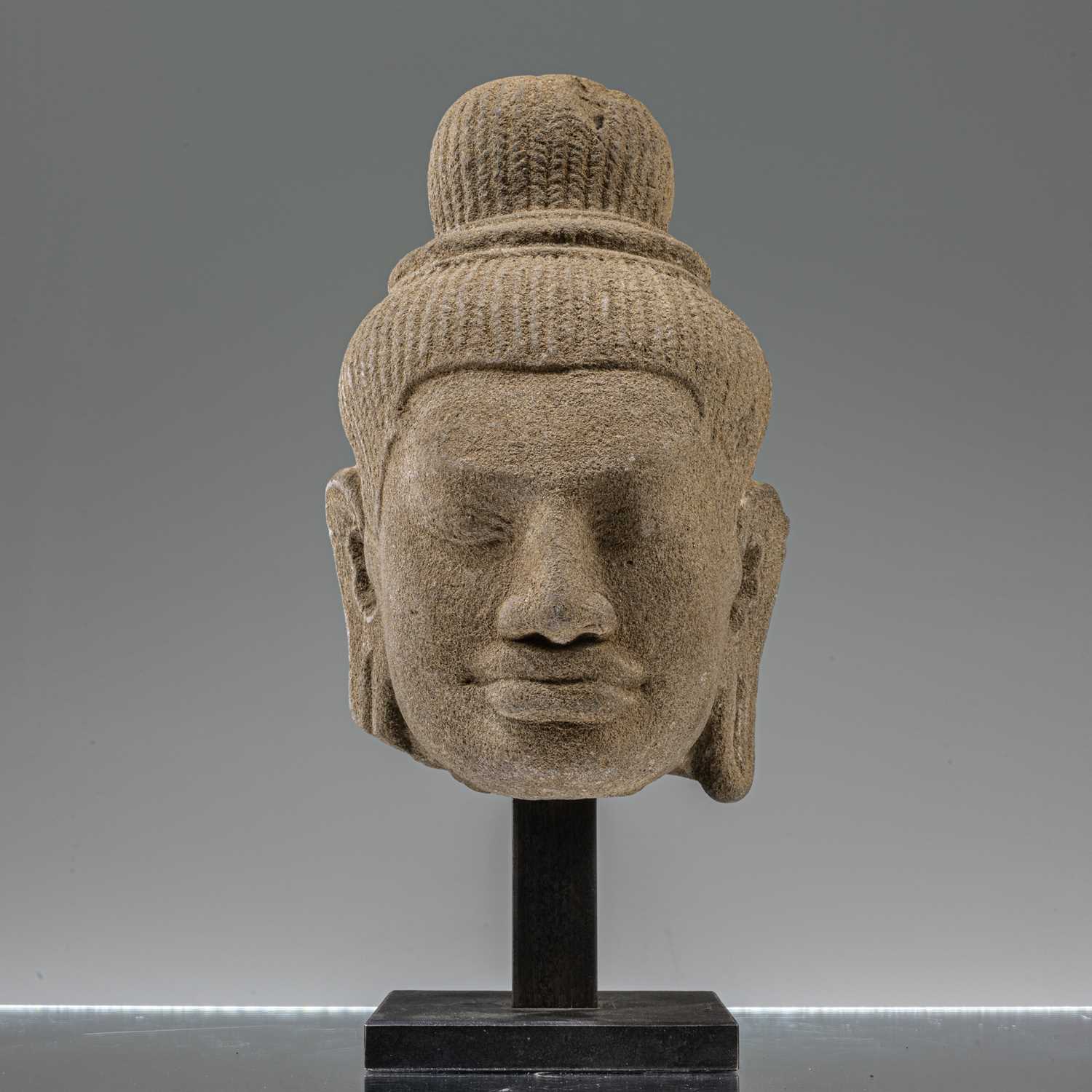 Lot 66 - SOUTH-EAST ASIAN SANDSTONE HEAD OF UMA 12TH CENTURY