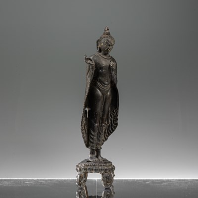 Lot 20 - STANDING BRONZE PAGAN BUDDHA 13TH CENTURY
