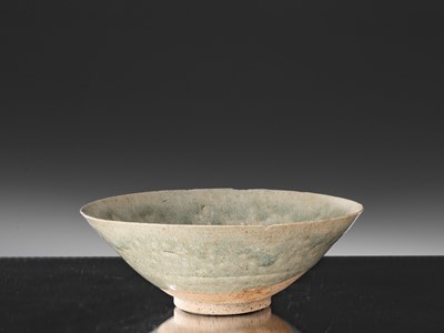 Lot 221 - TEA BOWL