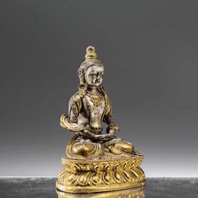 Lot 73 - CHINESE SILVER GILT AMITAYUS QING DYNASTY 18TH CENTURY