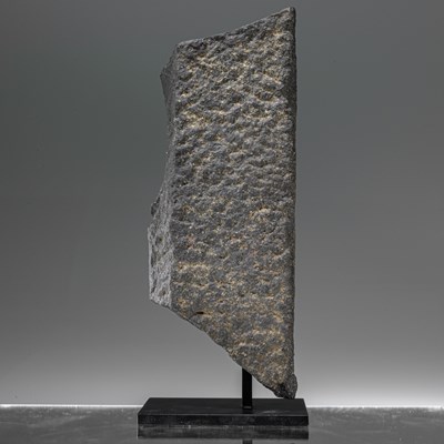 Lot 157 - STANDING TARA 12TH CENTURY BLACKSTONE