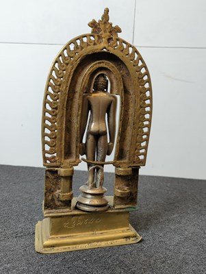 Lot 95 - STANDING BRONZE JAIN PARSHVA, THE 23RD TIRTHANKARA 15TH CENTURY