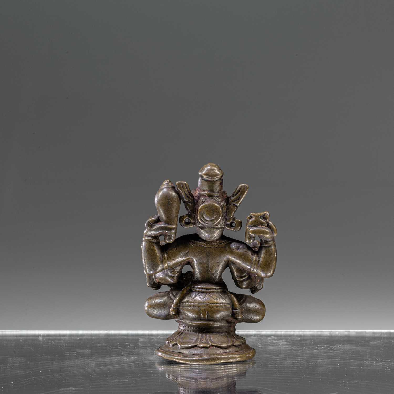 Lot 38 - BRONZE VISHNU AND LAKSHMI INDIA 16TH CENTURY
