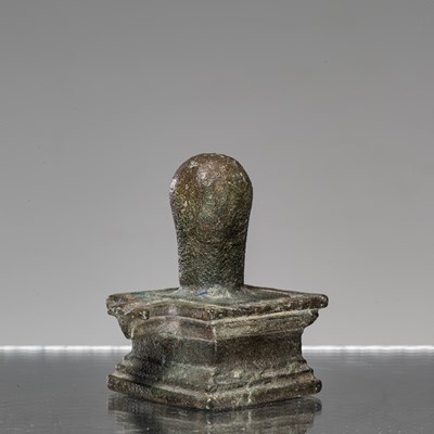 Lot 85 - BRONZE LINGAM CAMBODIA 13TH CENTURY