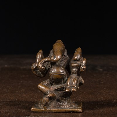 Lot 150 - GANESHA WITH WIFE BRONZE INDIA 18TH CENTURY