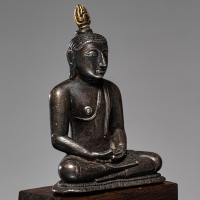 Lot 74 - SEATED BUDDHA SRI LANGKA SILVER 13TH CENTURY