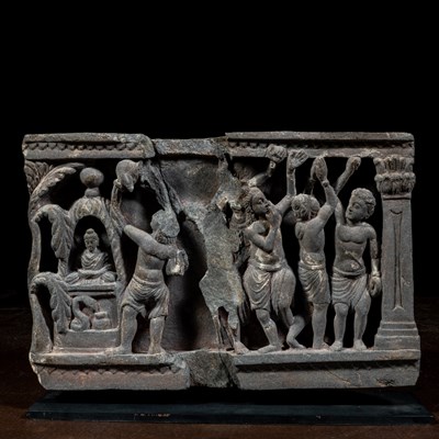 Lot 28 - GREY SCHIST RELIEF WITH CONSORTS GANDHARA 4TH CENTURY