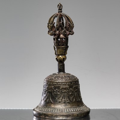 Lot 21 - TIBETAN BRONZE GHANTA 18TH CENTURY