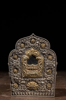 Lot 54 - GAU TIBET 19TH CENTURY