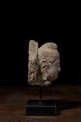 Lot 2 - NORTHERN QI MARBLE HEAD 6TH CENTURY CHINA