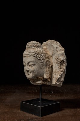 Lot 2 - NORTHERN QI MARBLE HEAD 6TH CENTURY CHINA