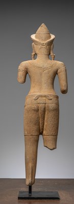 Lot 21 - STANDING SANDSTONE SHIVA ANGKOR WAT 12TH CENTURY