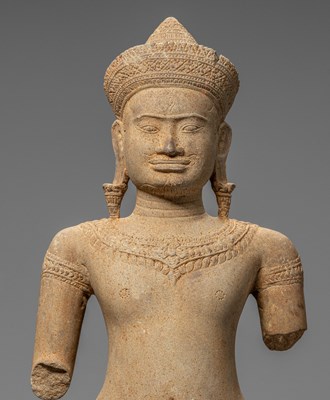 Lot 21 - STANDING SANDSTONE SHIVA ANGKOR WAT 12TH CENTURY