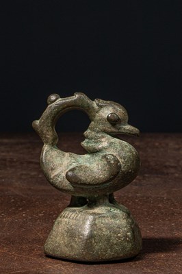 Lot 67 - DUCK SHAPED OPIUM WEIGHT BURMA EARLY 19TH CENTURY, 1 VISS