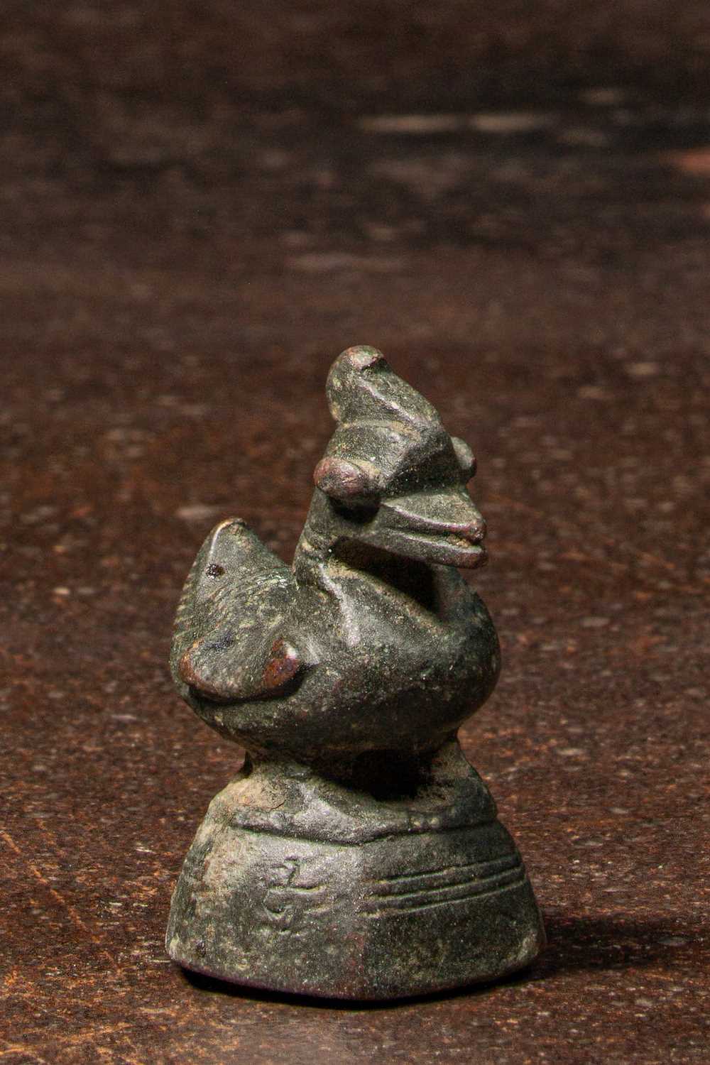Lot 61 - DUCK SHAPED BRONZE OPIUM WEIGHT BURMA SHAN STATE (1885-1925) , 10 TICAL