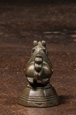 Lot 65 - LION SHAPED BRONZE OPIUM WEIGHT BURMA 19TH CENTURY 10 Tical