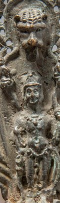 Lot 72 - A SMALL BRONZE FIGURE OF A GUARDIAN DEITY, CHINA MNG DYNASTY