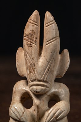 Lot 27 - A HONGSHAN JADE FIGURE, NORTHEAST CHINA CIRCA 3500–3000 BCE
