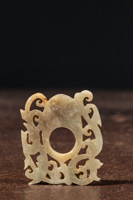 Lot 68 - A FINELY CARVED OPENWORK JADE PLAQUE CHINA LATE MING TO EARLY QING DYNASTY