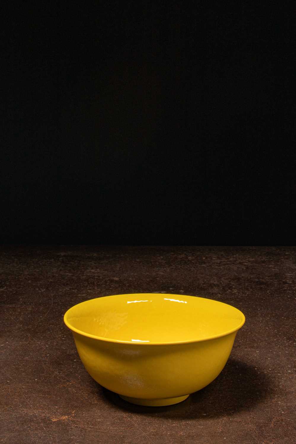 Lot 81 - A YELLOW-GLAZED PORCELAIN BOWL CHINA QING DYNASTY WITH GUANGXU REIGN MARK AND PERIOD (1875-1908)