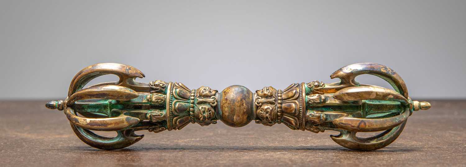 Lot 87 - VAJRA BRONZE TIBET 19TH CENTURY