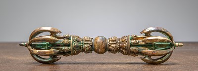 Lot 267 - A VAJRA, BRONZE, TIBET, 19TH CENTURY