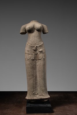 Lot 397 - AN UMA SANDSTONE TORSO, CAMBODIA, ANGKOR PERIOD, BAPHUON STYLE ,11TH CENTURY