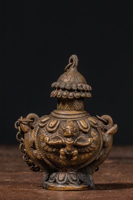 Lot 20 - BRONZE BETEL NUT CONTAINER NEPAL 18TH CENTURY