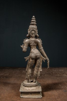 Lot 19 - LARGE STANDING SHRI DEVI BRONZE NEPAL 16TH CENTURY