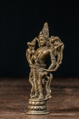 Lot 53 - EARLY STANDING BRONZE VAJRSATTVA TIBET 12TH CENTURY PALA DYNASTY