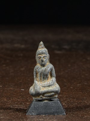 Lot 111 - SMALL SEATED BUDDHA RESTGILT THAILAND 19TH CENTURY