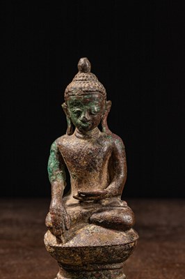Lot 22 - (R) SEATED BRONZE BUDDHA BIRMA 17TH CENTURY