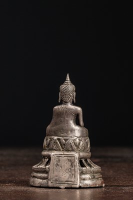 Lot 69 - (R) A SEATED SILVER ALLOY BRONZE BUDDHA BURMA 18TH CENTURY