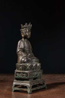 Lot 89 - (R) SEATED GUANYIN WITH INSCRIPTION BRONZE 13TH CENTURY