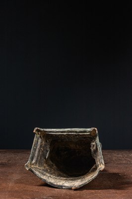 Lot 89 - (R) SEATED GUANYIN WITH INSCRIPTION BRONZE 13TH CENTURY