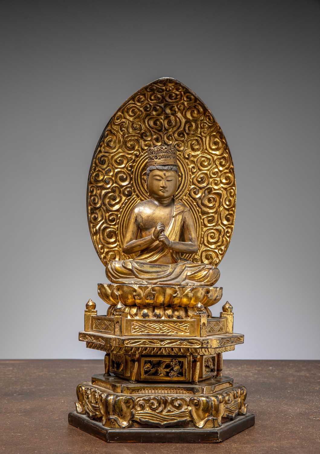 Lot 7 - (R) BUDDHA VAIROCANA WOOD GILT JAPAN LATE EDO-PERIOD 1780 - 1820'S