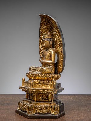 Lot 7 - (R) BUDDHA VAIROCANA WOOD GILT JAPAN LATE EDO-PERIOD 1780 - 1820'S