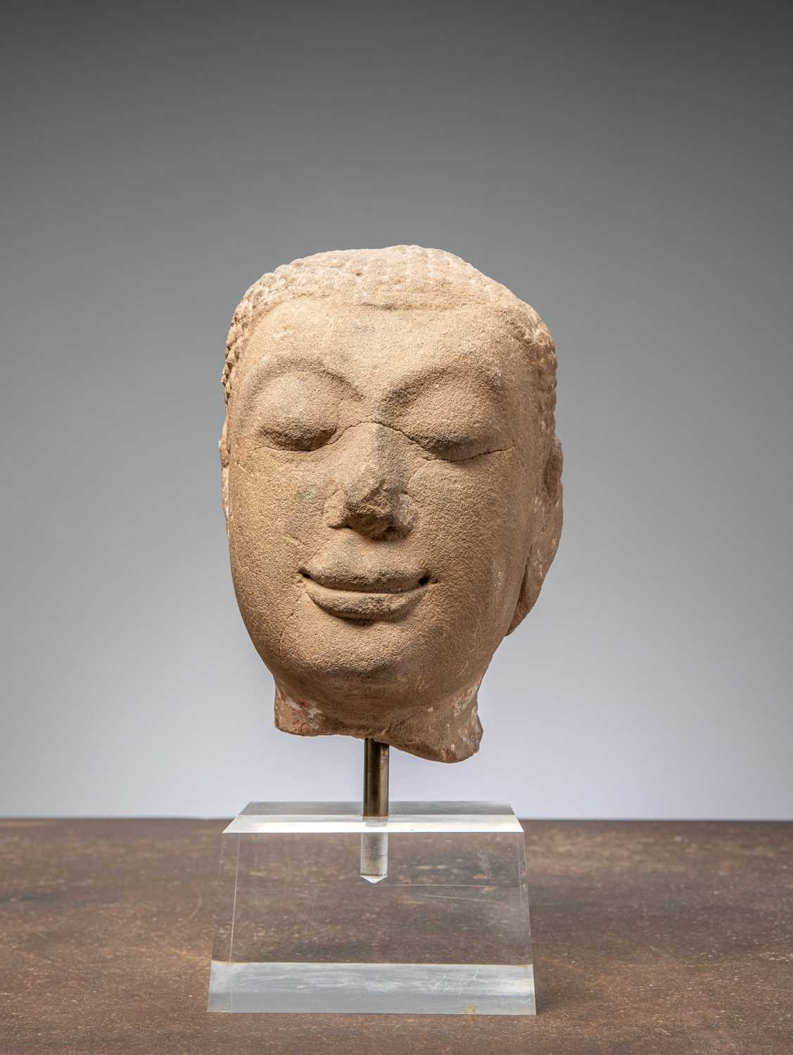 Lot 64 - (R) BUDDHA HEAD SANDSTONE KHMER LOPBURI 13TH CENTURY