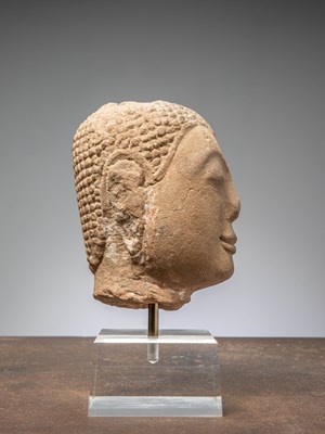 Lot 64 - (R) BUDDHA HEAD SANDSTONE KHMER LOPBURI 13TH CENTURY