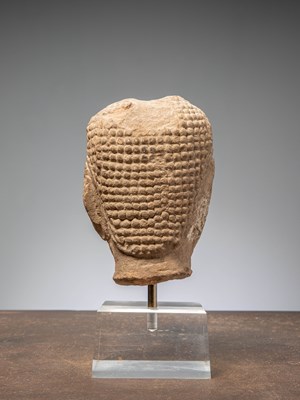 Lot 64 - (R) BUDDHA HEAD SANDSTONE KHMER LOPBURI 13TH CENTURY