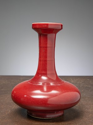 Lot 13 - (R) RARE BULBOUS LONG-NECK VASE BRICK RED GLAZE, QING DYNASTY CHINA