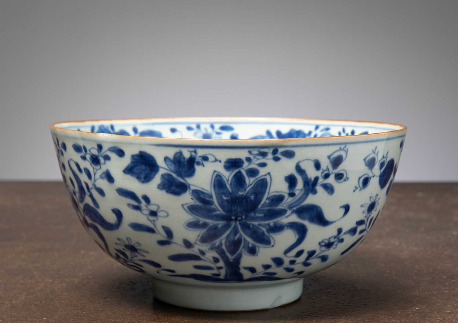 Lot 59 - (R) A BLUE AND WHITE KANGXI BOWL CHINA 17TH CENTURY