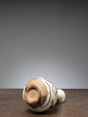 Lot 66 - (R) A CIZHOU WARE VASE 12TH CENTURY SONG DYNASTY CHINA