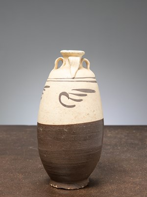 Lot 70 - (R) CHIZCHOU CERAMIC VASE, WAVE PATTERN, SONG-YUAN, CHINA
